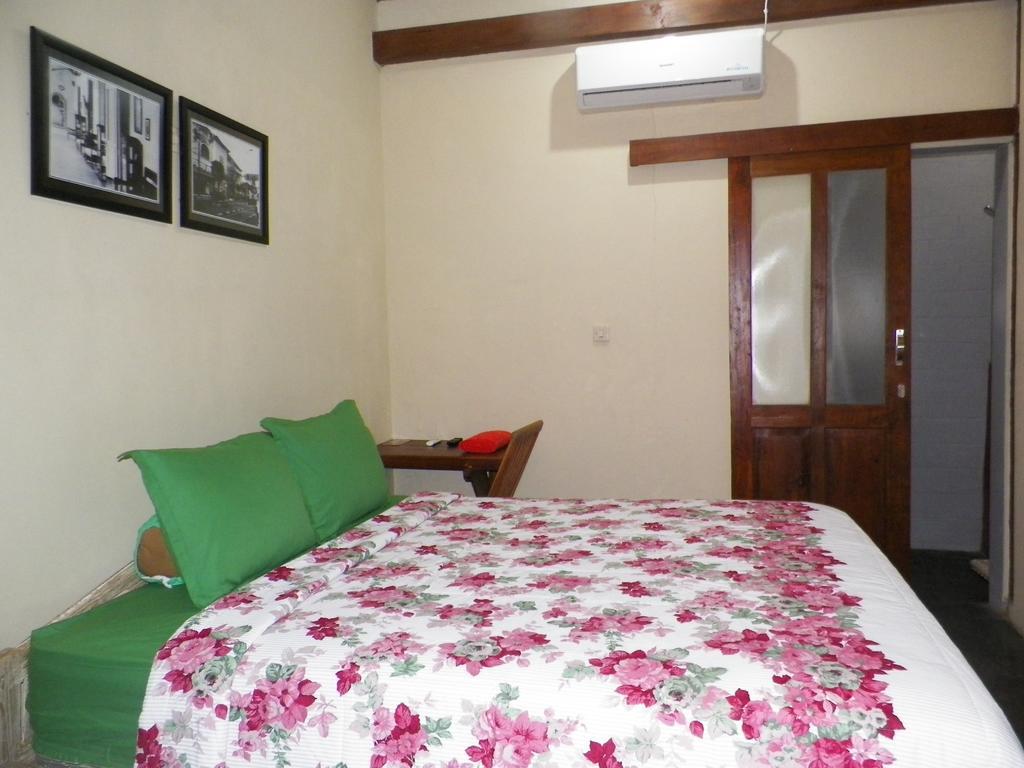 Ndalem Timoho Hotel Джокякарта Екстериор снимка